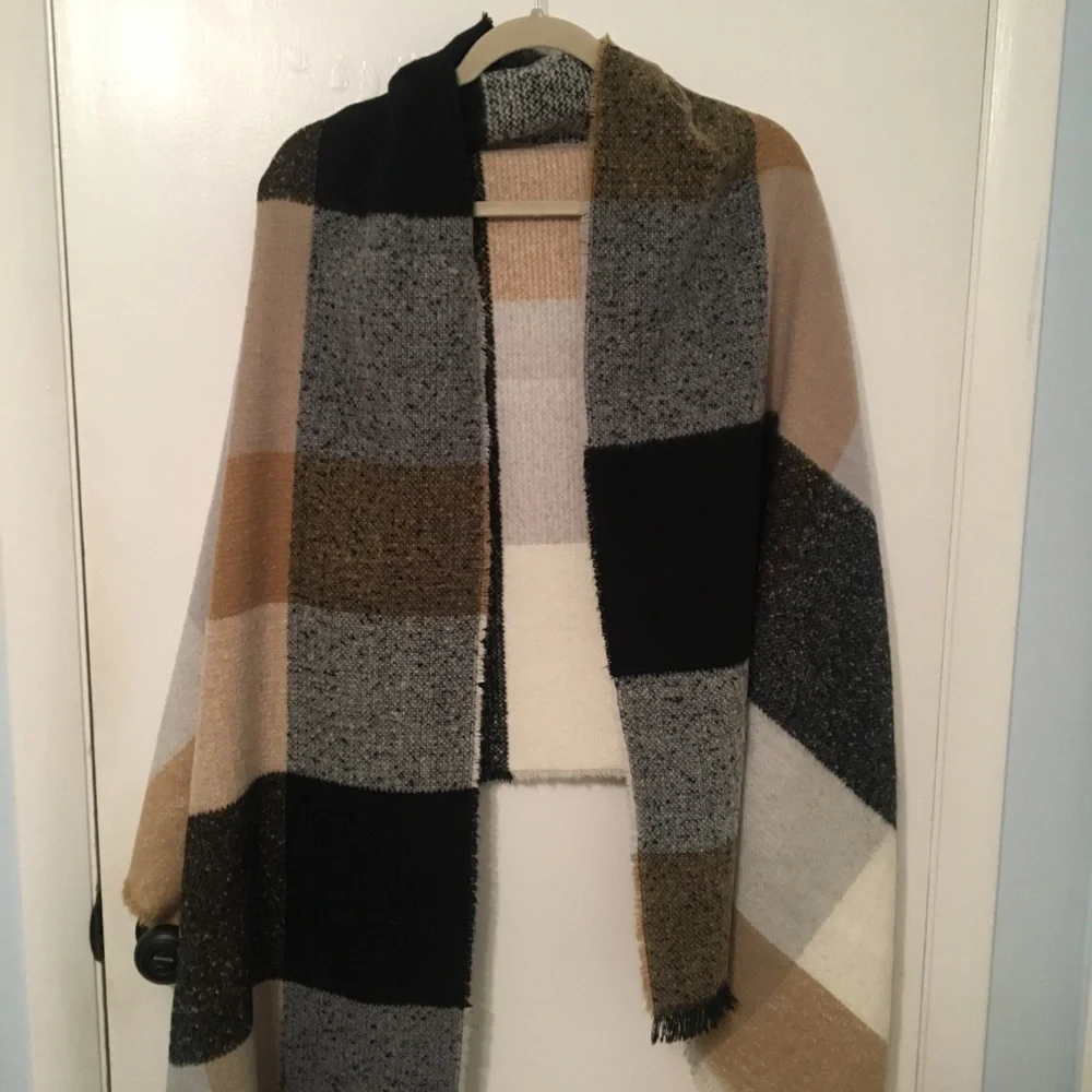 Anthropologie Buffalo Plaid Scarf/ Wrap - Picture 1 of 4